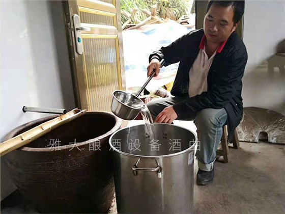 从厨师到酿酒师,用全自动酿酒设备酿出美酒,酿出红火日子 从厨师到酿酒师,用全自动酿酒设备酿出美酒,酿出红火日子