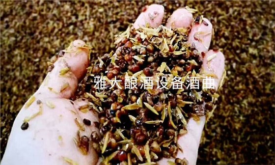 白酒生产设备酿酒 加稻壳的比例多少比较合适？需要清蒸吗？