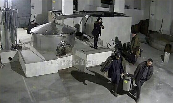 「春节卖酒攻略」用新工艺酿酒设备做酒,如何打造春节定制酒?-07 「春节卖酒攻略」用新工艺酿酒设备做酒,如何打造春节定制酒?-07