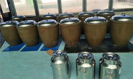 李军借助雅大酿酒设备 1年内就供不应求 并成功拿到酒类生产许可证-08 李军借助雅大酿酒设备 1年内就供不应求 并成功拿到酒类生产许可证-08