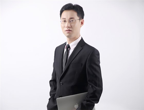 雅大科技技术副总监蒋建明 雅大科技技术副总监蒋建明