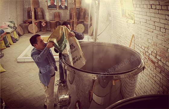 雅大电加热侧开口传统酿酒设备 雅大电加热侧开口传统酿酒设备