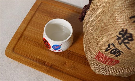 蒸酒设备:春雷震、惊蛰暖、酒飘香,正是开窖取酒的好时机! 2 蒸酒设备:春雷震、惊蛰暖、酒飘香,正是开窖取酒的好时机! 2