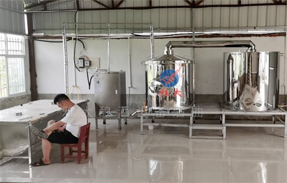 用大型酿酒设备蒸不出来高度酒,可把我急坏了! 8 用大型酿酒设备蒸不出来高度酒,可把我急坏了! 8