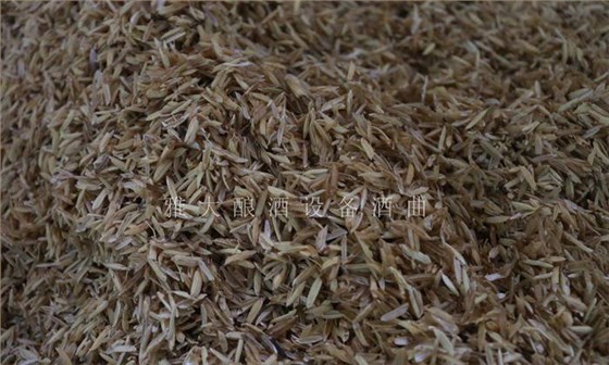 用蒸馏酿酒设备做固态高粱酒要加稻壳吗,两者口感有什么不同? 1 用蒸馏酿酒设备做固态高粱酒要加稻壳吗,两者口感有什么不同? 1