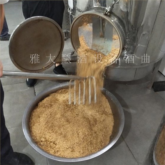 用蒸馏酿酒设备做固态高粱酒要加稻壳吗,两者口感有什么不同? 4 用蒸馏酿酒设备做固态高粱酒要加稻壳吗,两者口感有什么不同? 4