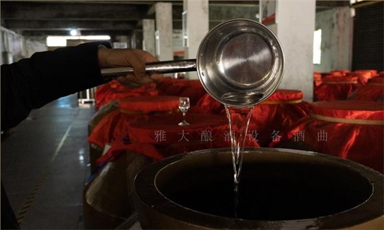 为什么越来越多的人用烤酒设备做窖藏酒,新酒与老酒差在哪? 2 为什么越来越多的人用烤酒设备做窖藏酒,新酒与老酒差在哪? 2