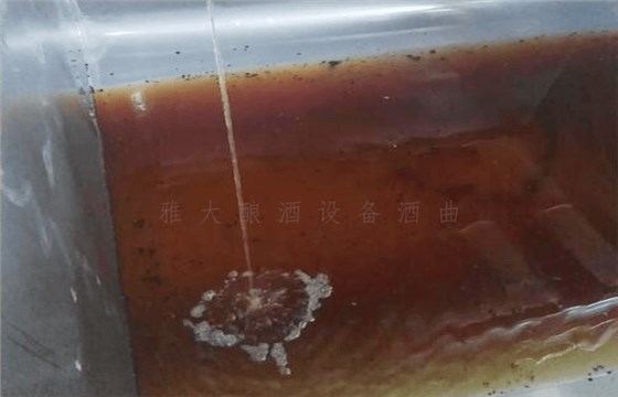 用大型酿酒设备做固态酒到底要不要建窖池，怎么建？