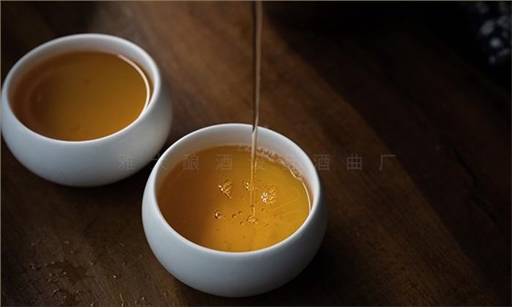 中国酒文化瑰宝：三大国酒的传奇与创新 1