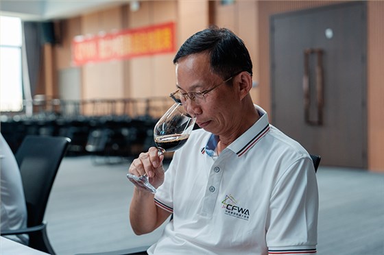 喝了20年酒才明白：适合自己的才是顶级好酒 4