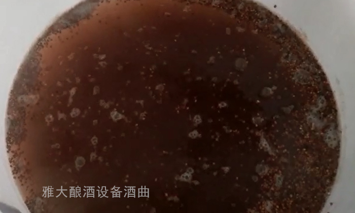 用烤酒设备蒸粮是关键——泡高粱注意事项