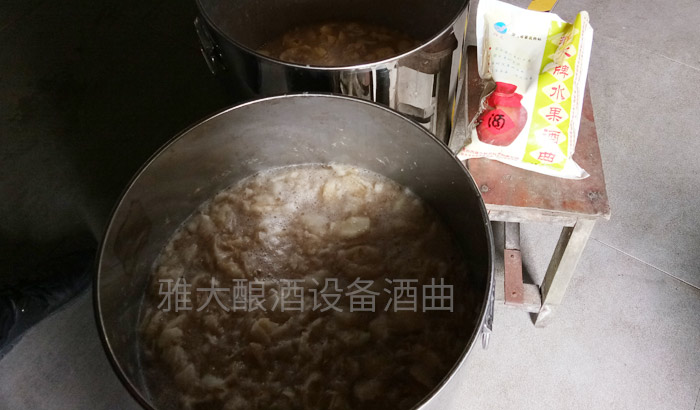 6张图带你亲临雅大蒸酒设备柠檬酒制作现场