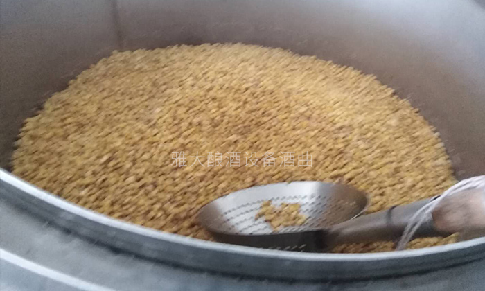 4步教您用粮食酿酒设备做固态玉米酒,纯实操!-03 4步教您用粮食酿酒设备做固态玉米酒,纯实操!-03