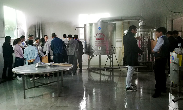 带您了解学员在雅大酿酒设备厂家的每一个瞬间,有图有真相!-03-酒厂安装课 带您了解学员在雅大酿酒设备厂家的每一个瞬间,有图有真相!-03-酒厂安装课