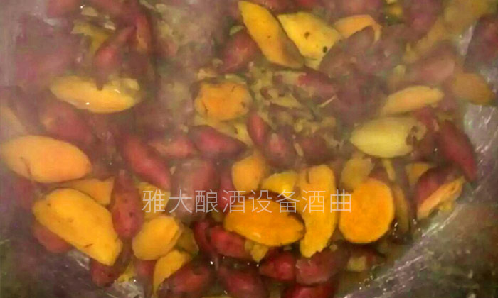 大型酿酒设备怎样做出好喝的红薯酒?红薯酿酒方法!-03 大型酿酒设备怎样做出好喝的红薯酒?红薯酿酒方法!-03