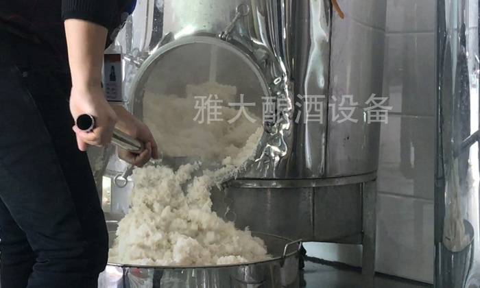 大型酿酒设备制作桂花糯米甜酒酿的方法，用干桂花也可以做！-05