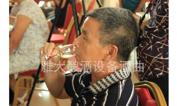 用电加热酿酒设备做黄酒,您需要要学会黄酒品鉴的正确步骤-05-品酒2 用电加热酿酒设备做黄酒,您需要要学会黄酒品鉴的正确步骤-05-品酒2