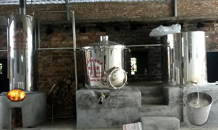 民间用小型白酒酿酒设备酿了15年板粟酒的传统技艺被公布!-07 民间用小型白酒酿酒设备酿了15年板粟酒的传统技艺被公布!-07