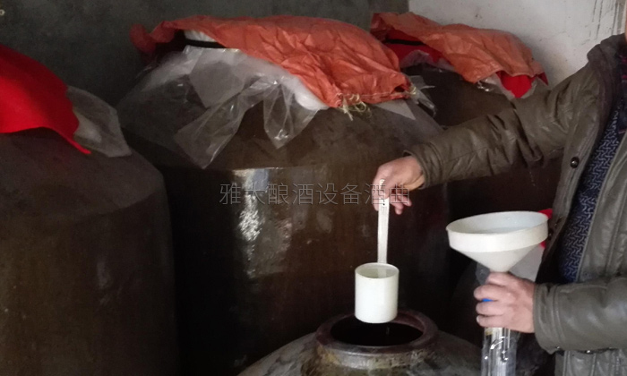 31-20年老师傅用雅大小型酒厂酿酒设备、地缸酿出“干净的酒”地缸0 31-20年老师傅用雅大小型酒厂酿酒设备、地缸酿出“干净的酒”地缸0