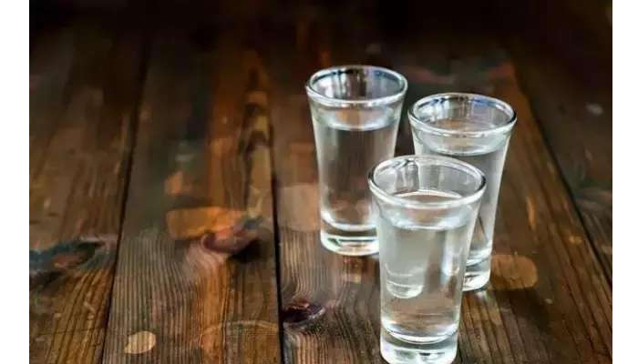 他将新工艺酿酒设备蒸馏的2种差酒兑在一起,奇迹出现了!-04 他将新工艺酿酒设备蒸馏的2种差酒兑在一起,奇迹出现了!-04