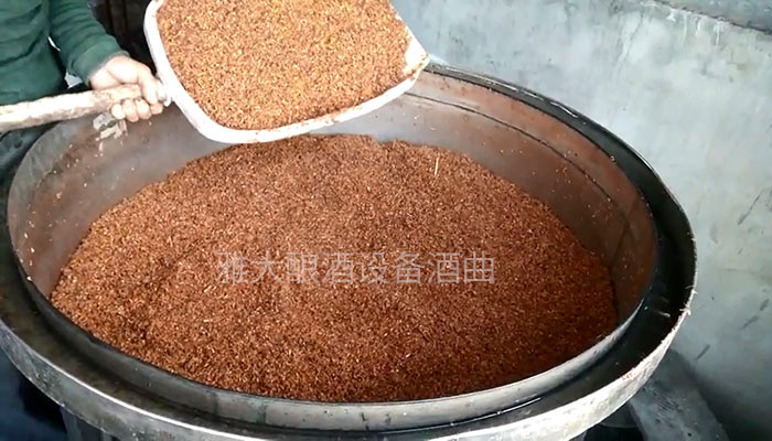 电加热酿酒设备做酒,如何利用陈酿调味酒增加白酒口感?-05-高粱酿酒蒸酒串蒸 电加热酿酒设备做酒,如何利用陈酿调味酒增加白酒口感?-05-高粱酿酒蒸酒串蒸