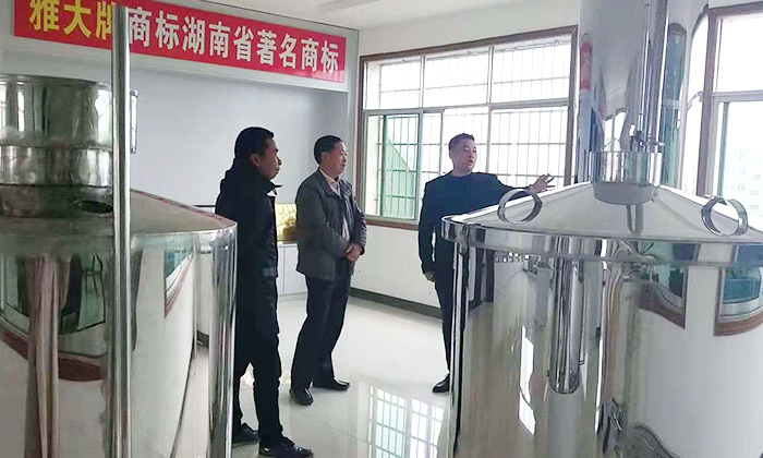 滞销,长相难看的百香果,用蒸汽酿酒设备做酒再也不烂!-05 滞销,长相难看的百香果,用蒸汽酿酒设备做酒再也不烂!-05
