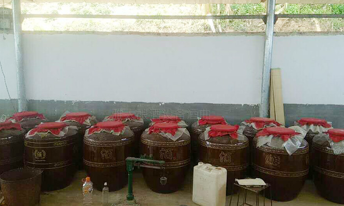29-为实现“在一起不分离”,他用酿酒蒸馏设备酿酒创业并大获成功2 29-为实现“在一起不分离”,他用酿酒蒸馏设备酿酒创业并大获成功2
