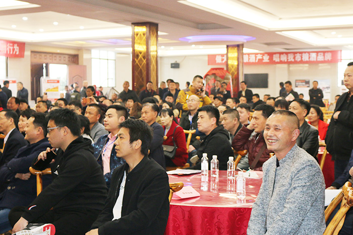 讲课内容深受学员们的喜爱 讲课内容深受学员们的喜爱