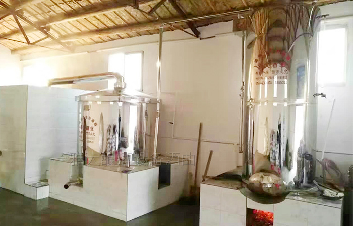 雅大大型不锈钢蒸酒设备 雅大大型不锈钢蒸酒设备