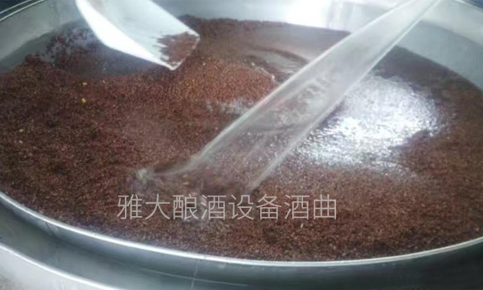 用酿酒蒸馏设备做洒时泡粮不宜多次搅拌 用酿酒蒸馏设备做洒时泡粮不宜多次搅拌