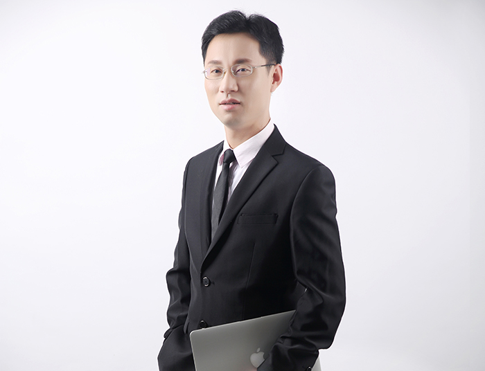 雅大科技技术副总监蒋建明 雅大科技技术副总监蒋建明