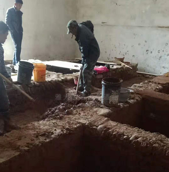 6.9用雅大全自动酿酒设备、混蒸混烧工艺酿造美味浓香型白酒8 浓香白酒酵池建设中 6.9用雅大全自动酿酒设备、混蒸混烧工艺酿造美味浓香型白酒8 浓香白酒酵池建设中