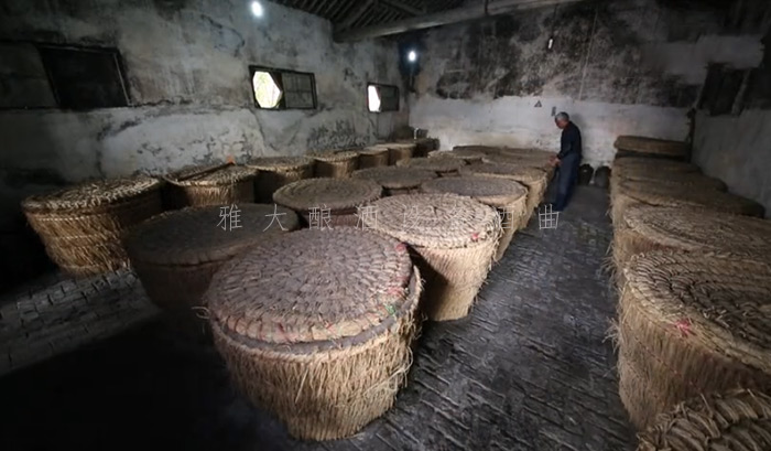 8.14-父亲蒸酒的岁月,感谢有雅大小型酿白酒设备的陪伴-发酵完成2 8.14-父亲蒸酒的岁月,感谢有雅大小型酿白酒设备的陪伴-发酵完成2