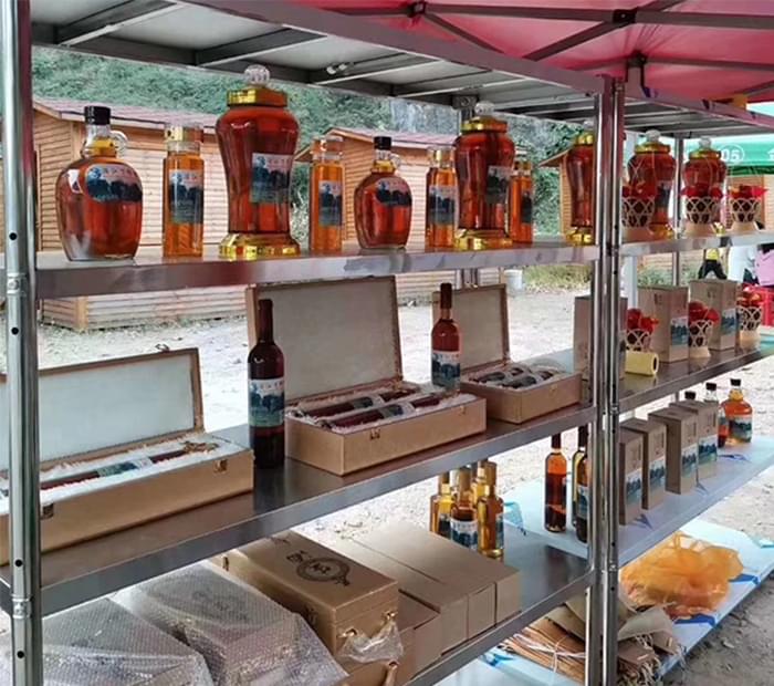 “新型酿酒设备移动小酒坊”撬动“大就业” 04 “新型酿酒设备移动小酒坊”撬动“大就业” 04