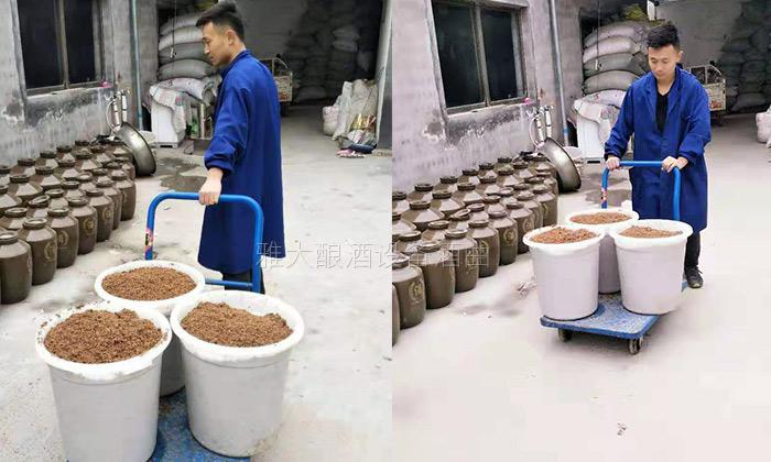 纯粮酿酒设备酿造的升学宴定制酒马上要走一波,工人们忙坏了! 4 纯粮酿酒设备酿造的升学宴定制酒马上要走一波,工人们忙坏了! 4