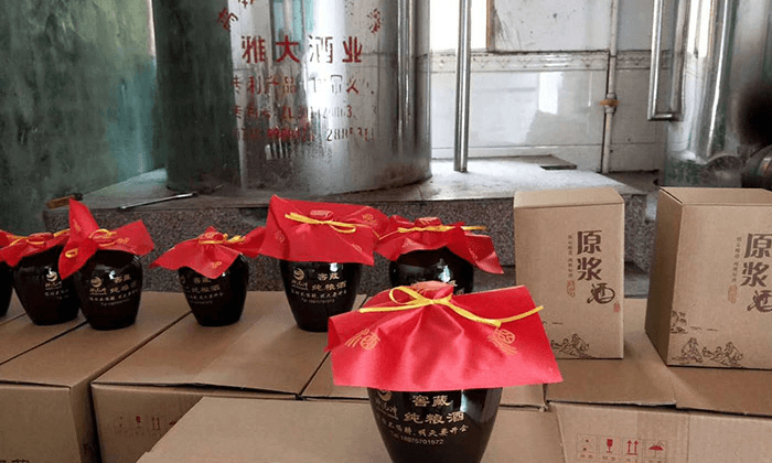 白酒酿造设备蒸馏的纯粮酒灌瓶后,怎样避免浑浊、沉淀现象? 4 白酒酿造设备蒸馏的纯粮酒灌瓶后,怎样避免浑浊、沉淀现象? 4