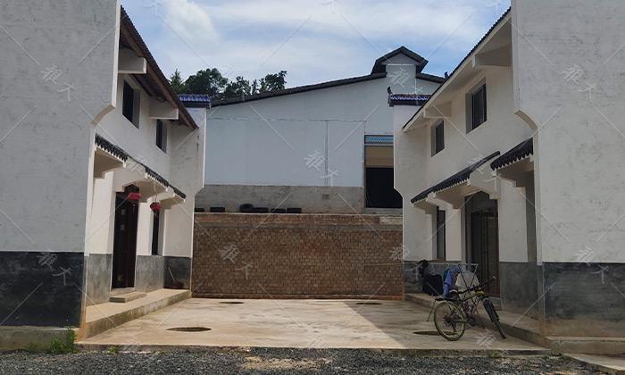 辞职返乡建酒庄,年销售额突破100万 2 辞职返乡建酒庄,年销售额突破100万 2