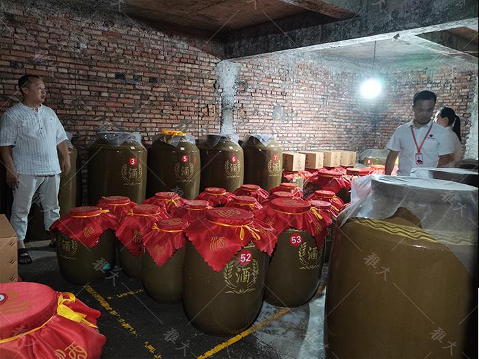 辞职返乡建酒庄,年销售额突破100万 6 辞职返乡建酒庄,年销售额突破100万 6