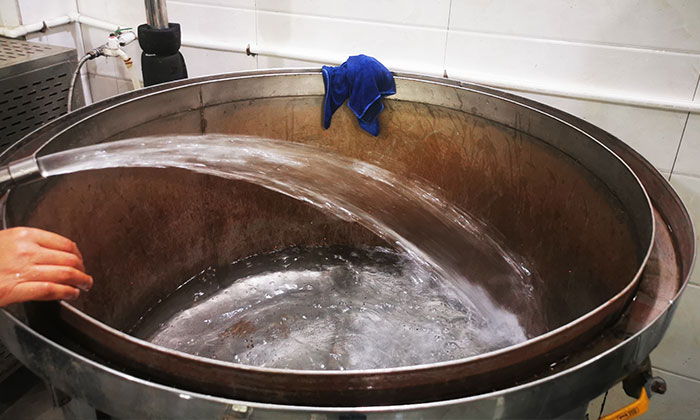 酿酒工具要保持清洁
