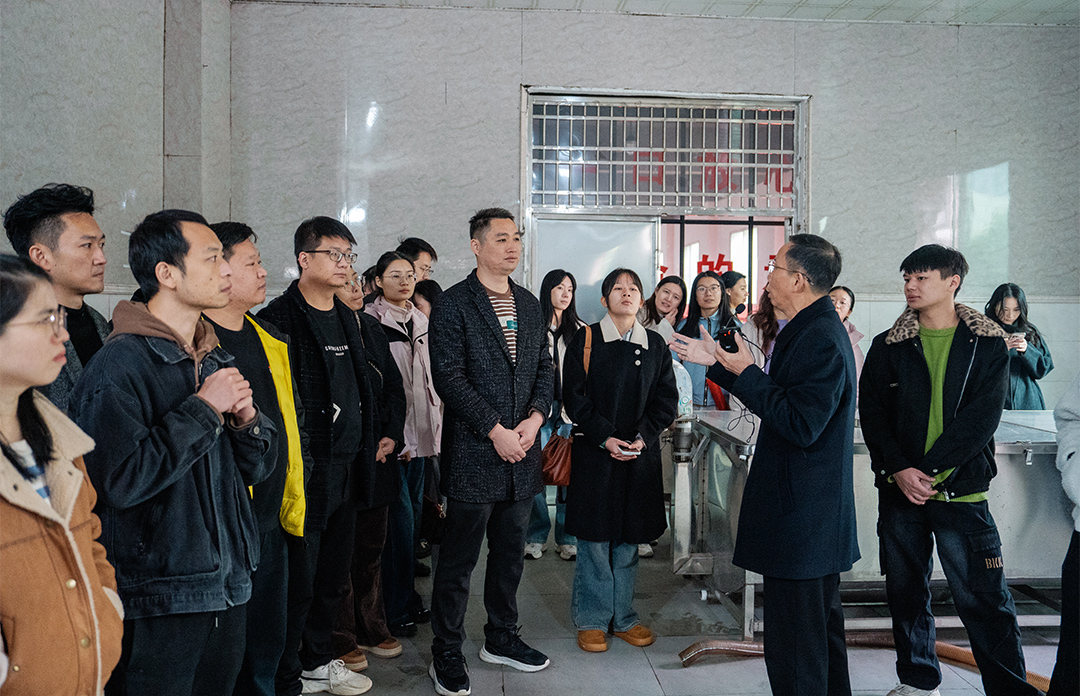 11-19雅大公司喜迎零陵区中青班学员 共享27年酿酒经验 5